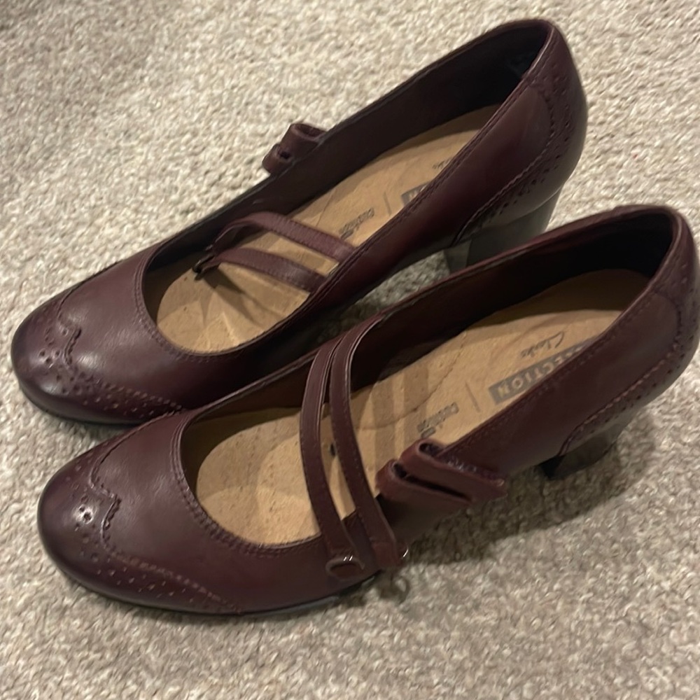 Womens work shoe cushion comfy heel